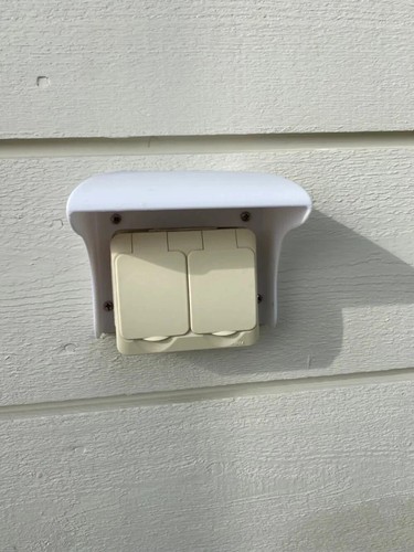 Flip weatherproof socket - flip-up,